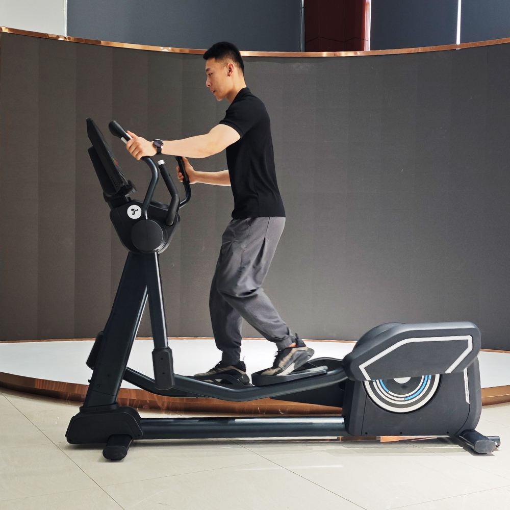 Commercial Gym Machine Magnetic Controlled Elliptical Trainers Adjustable Resistance Aerobic Elliptical Machine